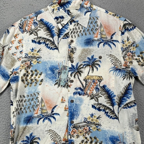 Batik Bay Shirt Hawaiian Mens Medium Blue White Beach Palm Button Up Pocket NEW - Picture 1 of 10
